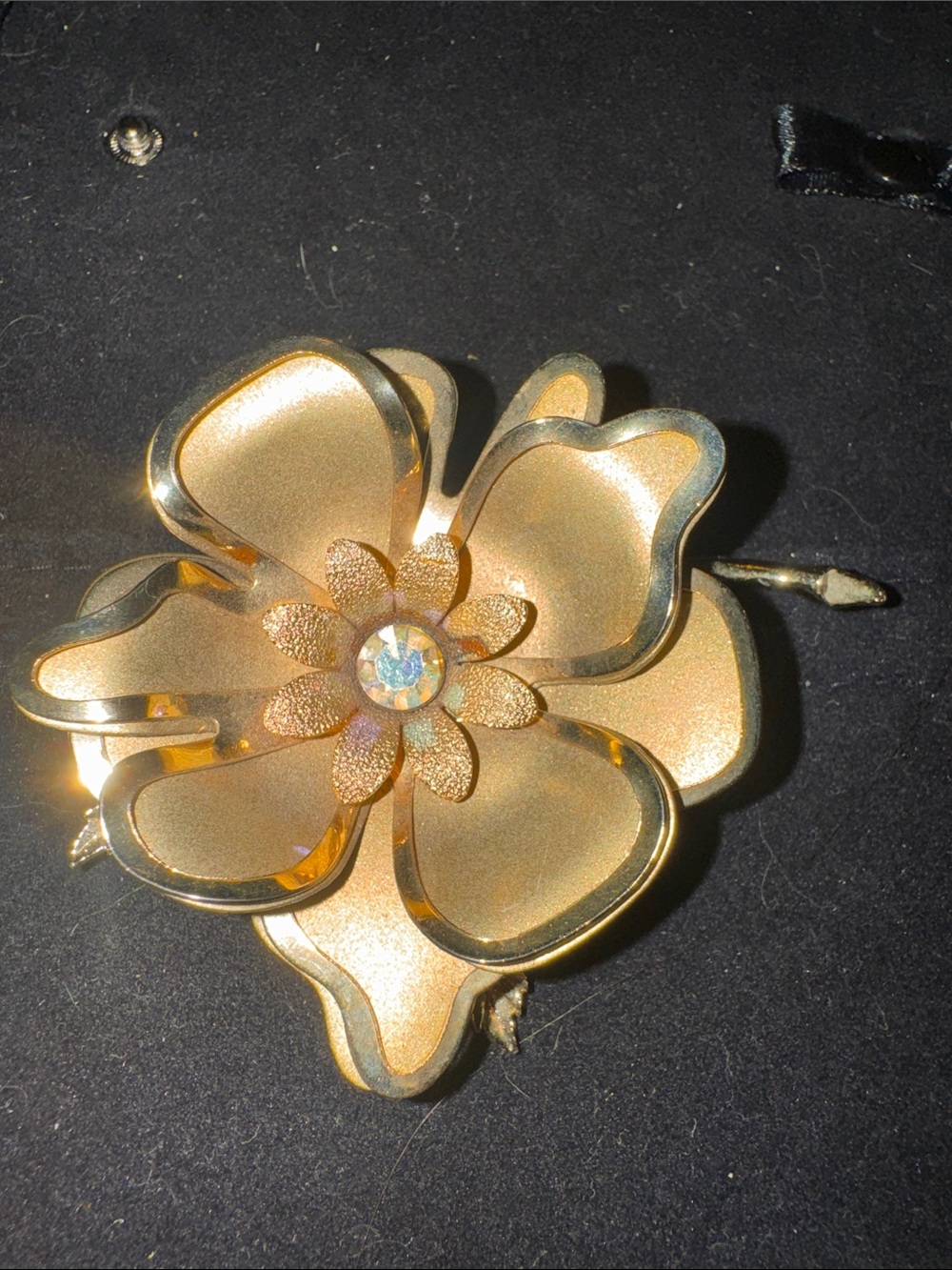 Vintage mid century Coro Gold Flower Pin Brooch Crystal Center Women Jewelry